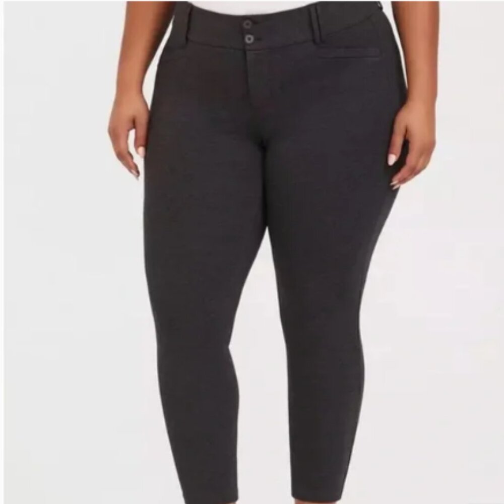 Studio By Torrid Signature Ponte Stretch Trouser (856)